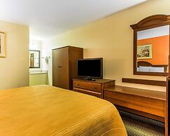 Quality Inn University