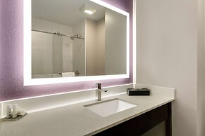 La Quinta Inn by Wyndham Waldorf