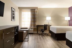 La Quinta Inn by Wyndham Waldorf