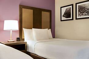 La Quinta Inn by Wyndham Waldorf