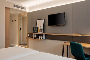 Holiday Inn Bolton Centre by IHG