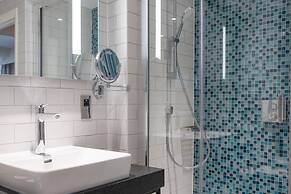 Holiday Inn Bolton Centre by IHG