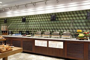 Holiday Inn Washington-Dulles International Airport by IHG