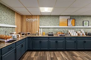 Spark by Hilton Sarasota Siesta Key Gateway