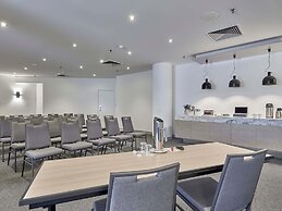 ibis Perth