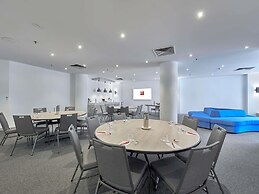 ibis Perth