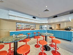 ibis Perth