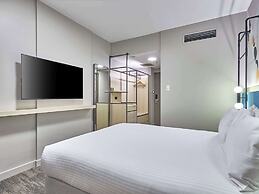 ibis Perth