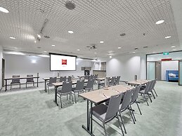 ibis Perth