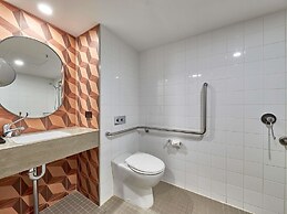 ibis Perth
