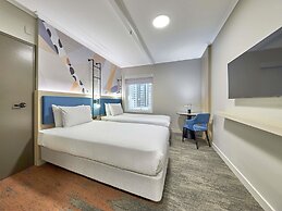 ibis Perth