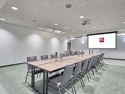 ibis Perth