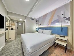 ibis Perth