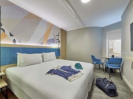 ibis Perth