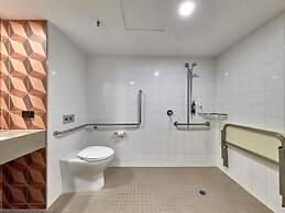 ibis Perth
