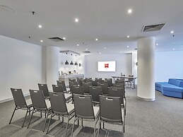 ibis Perth