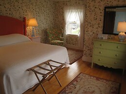 The Colony Hotel