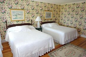 The Colony Hotel