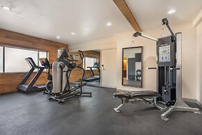 Best Western Plus Clocktower Inn