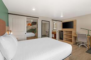Best Western Plus Clocktower Inn