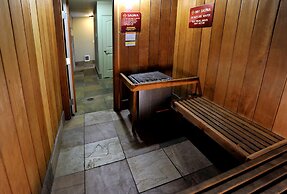 Best Western Plus Clocktower Inn