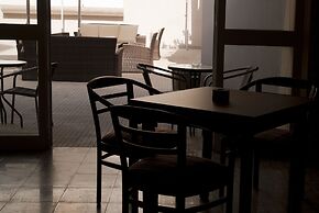 Hotel Rainha D. Amelia, Arts & Leisure