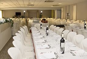 Hotel Rainha D. Amelia, Arts & Leisure