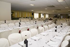 Hotel Rainha D. Amelia, Arts & Leisure