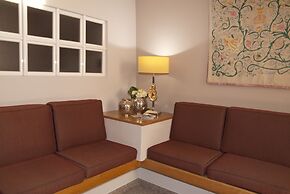 Hotel Rainha D. Amelia, Arts & Leisure