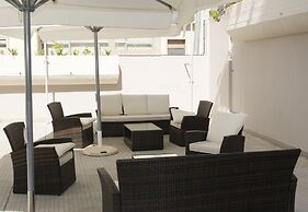 Hotel Rainha D. Amelia, Arts & Leisure