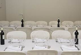 Hotel Rainha D. Amelia, Arts & Leisure