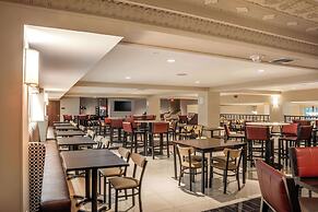 Drury Plaza Hotel Broadview - Wichita