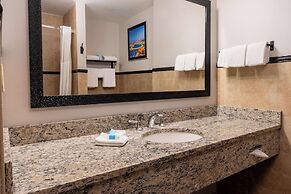 Drury Plaza Hotel Broadview - Wichita