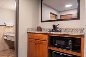 Drury Plaza Hotel Broadview - Wichita