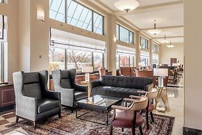 Drury Plaza Hotel Broadview - Wichita