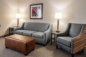 Drury Plaza Hotel Broadview - Wichita