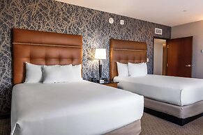 Drury Plaza Hotel Broadview - Wichita