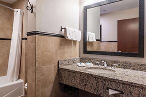 Drury Plaza Hotel Broadview - Wichita