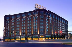 Drury Plaza Hotel Broadview - Wichita