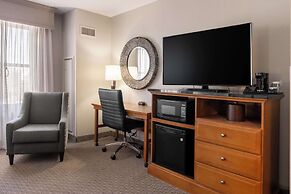 Drury Plaza Hotel Broadview - Wichita