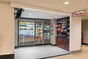 Drury Plaza Hotel Broadview - Wichita