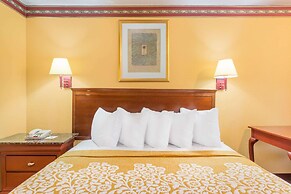 Howard Johnson by Wyndham Orlando/International Drive