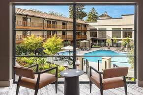 Casa Mani Resort Napa Valley, Curio Collection by Hilton