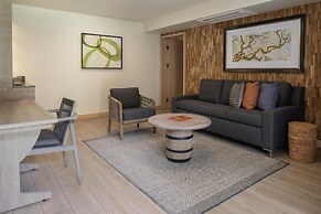 Casa Mani Resort Napa Valley, Curio Collection by Hilton