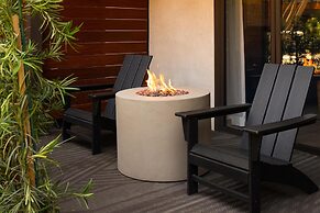 Casa Mani Resort Napa Valley, Curio Collection by Hilton