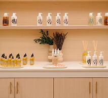 Casa Mani Resort Napa Valley, Curio Collection by Hilton