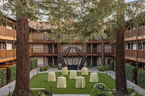 Casa Mani Resort Napa Valley, Curio Collection by Hilton
