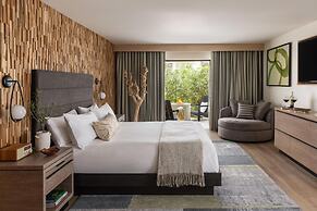 Casa Mani Resort Napa Valley, Curio Collection by Hilton