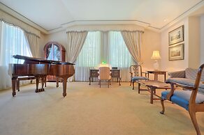 Sir Stamford At Circular Quay