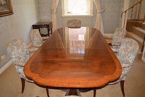 Sir Stamford At Circular Quay